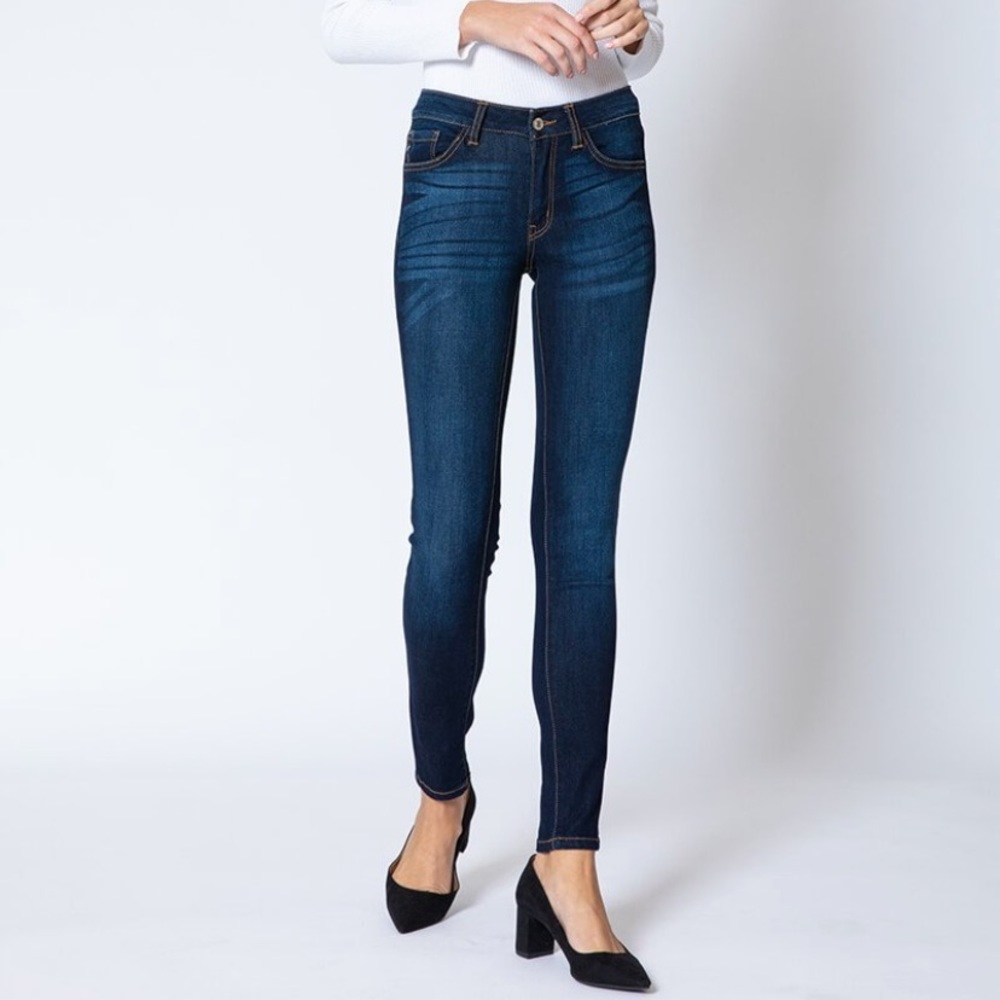 LIKE NEW Kancan dark skinny jeans